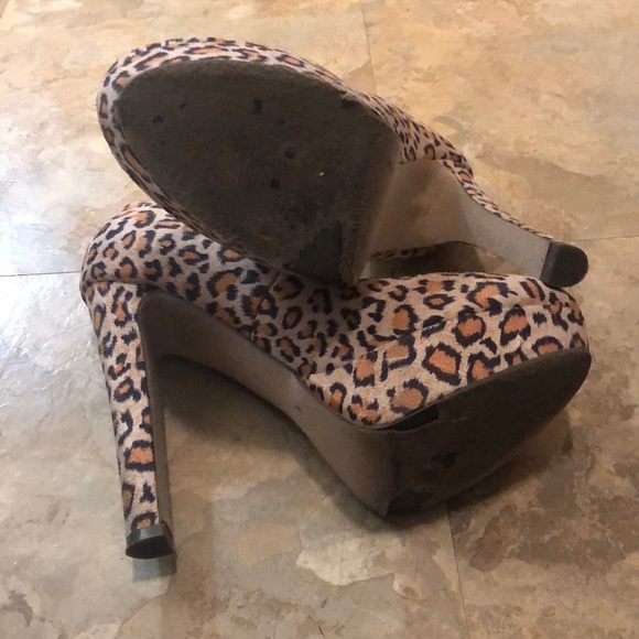 Leopard heels - Picture 4 of 5